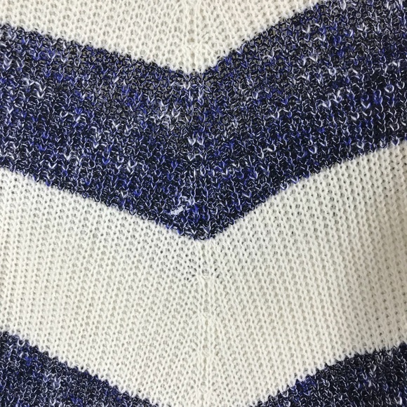 Korean Merci-U Sweater With Chevron Stripe Design - Picture 7 of 7